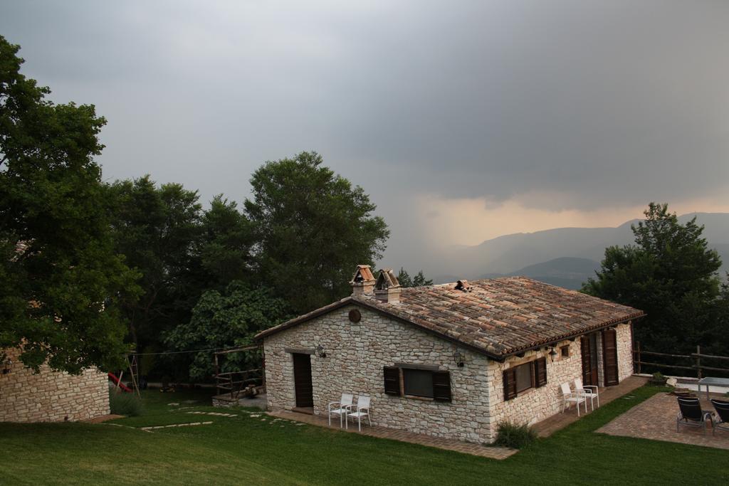 Agriturismo Valdifiori Sassoferrato エクステリア 写真