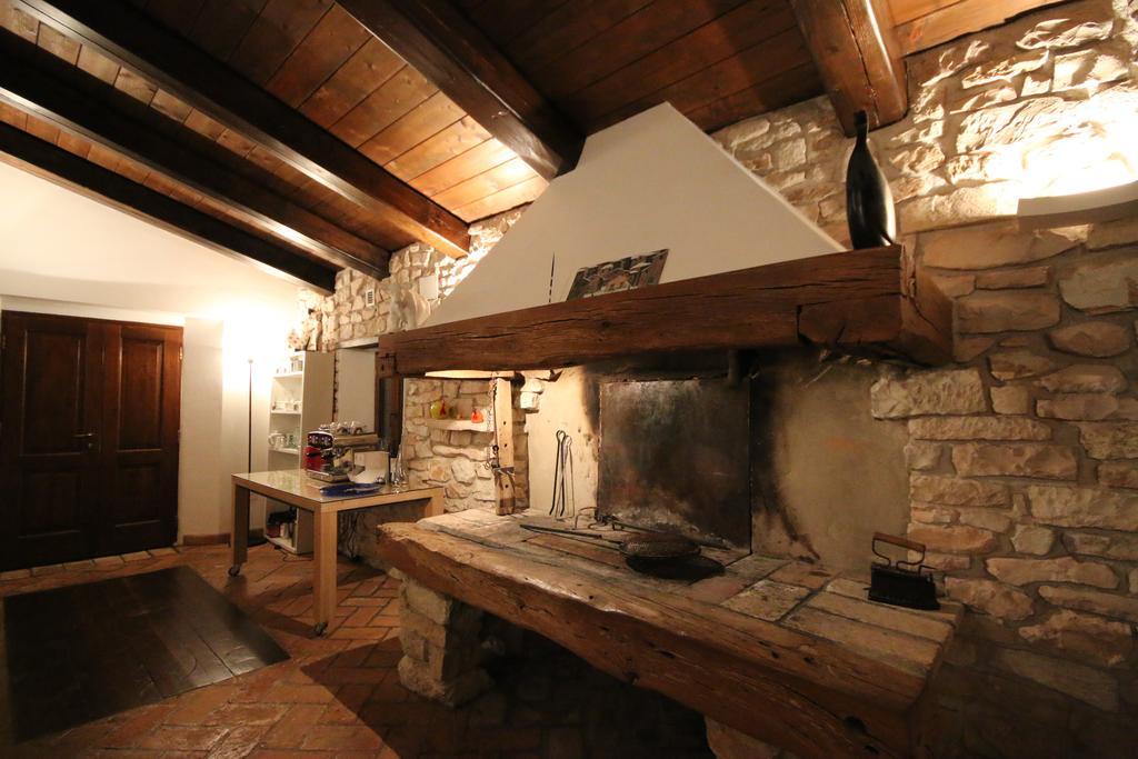 Agriturismo Valdifiori Sassoferrato エクステリア 写真